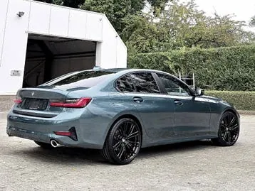 BMW 3 Series 2021 photo 2