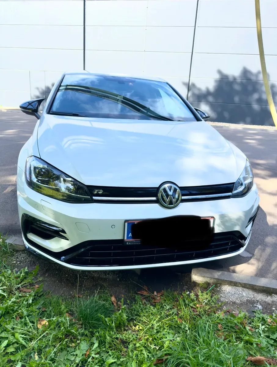Volkswagen Golf 2019 photo 2
