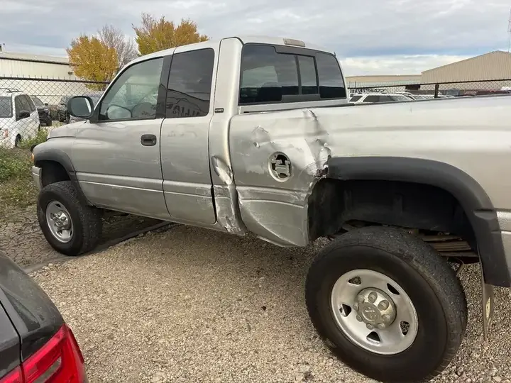 Dodge Ram 2500 2001 photo 5