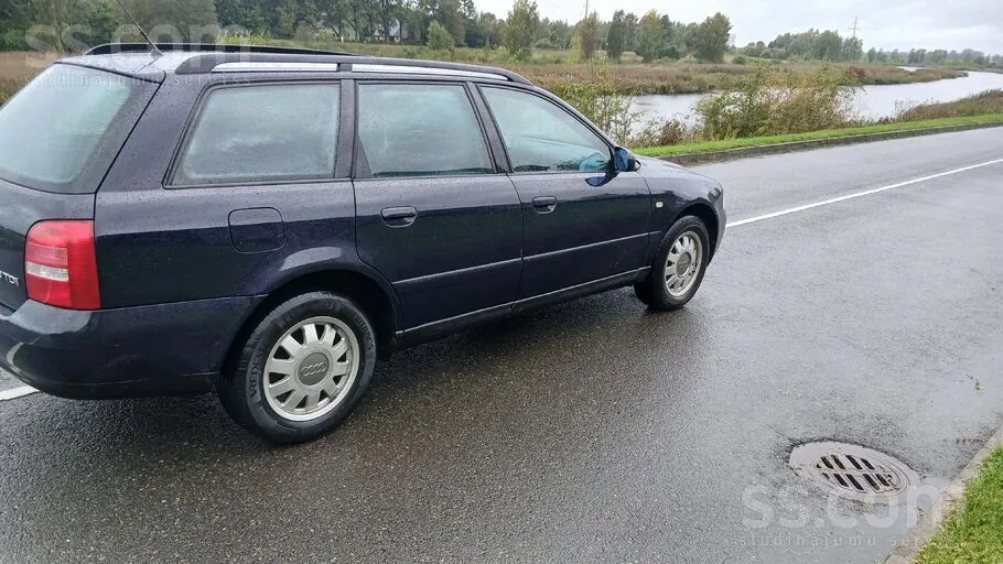 Audi A4 2000 photo 2