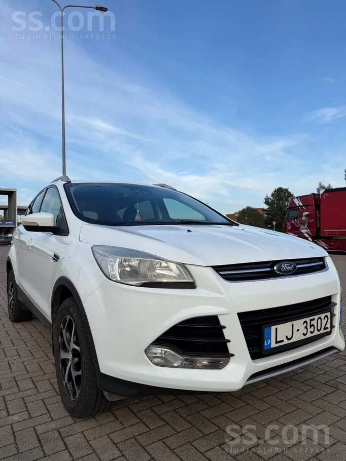 Ford Kuga 2013 photo 3