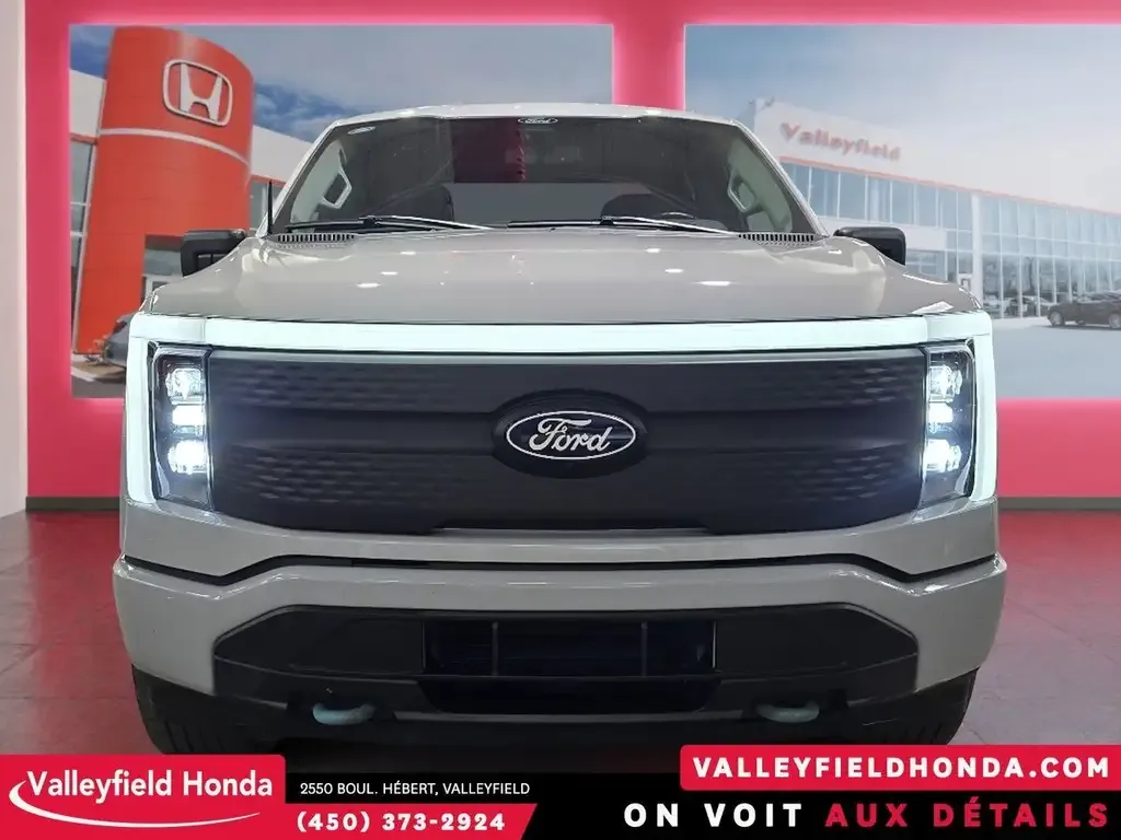 Ford F-150 Lightning 2024 photo 2