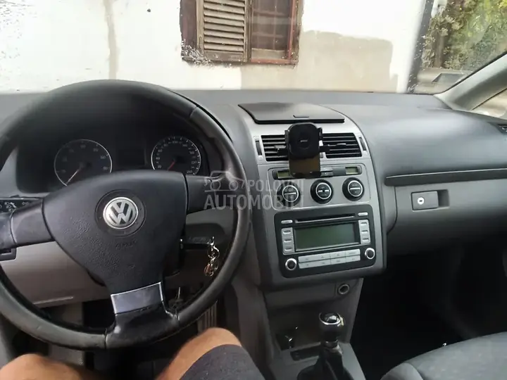 Volkswagen Touran 2007 photo 5