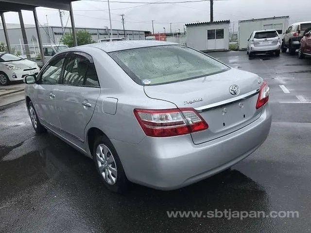 Toyota Premio 2012 photo 3