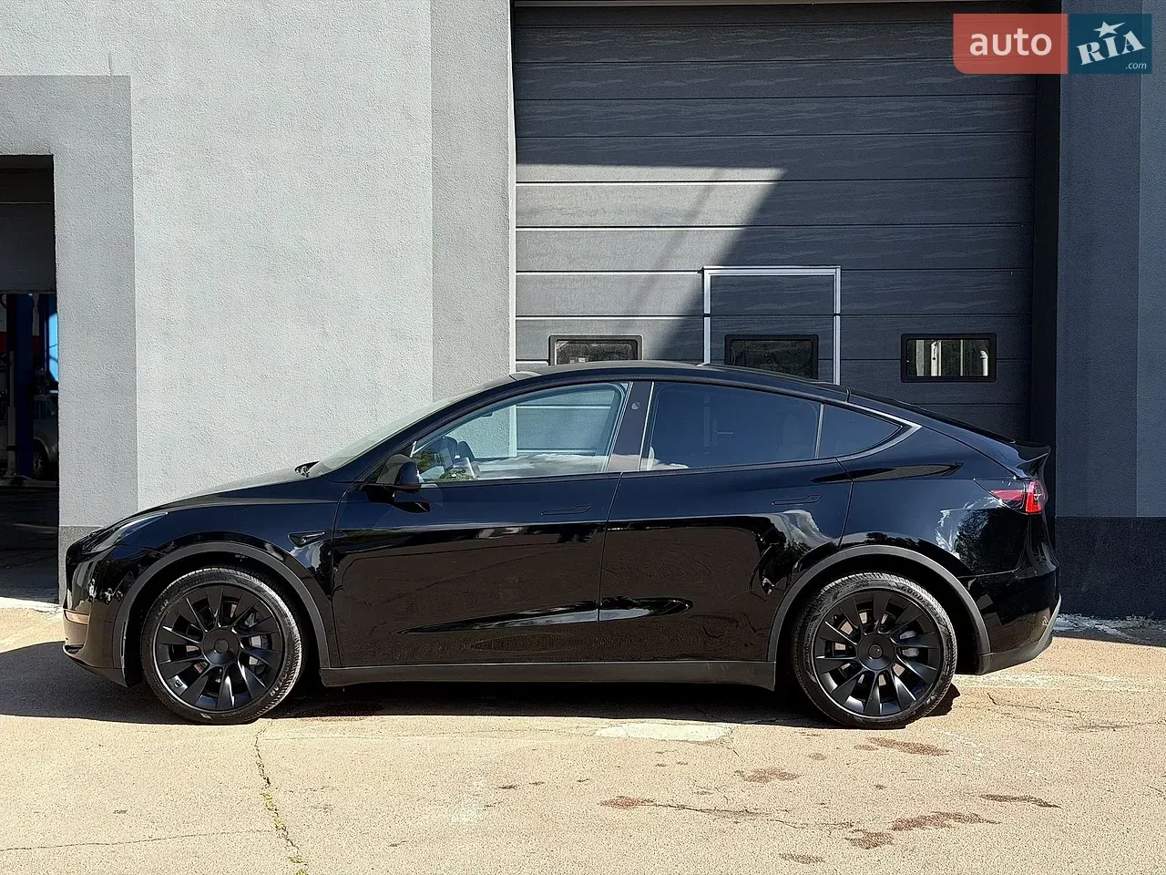 Tesla Model Y 2024 photo 5