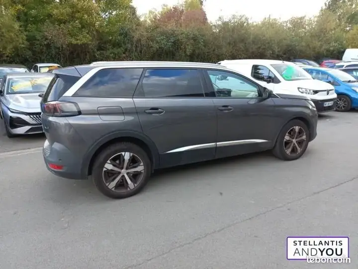 Peugeot 5008 2021 photo 3