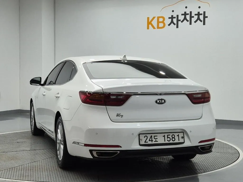 Kia K7 2018 photo 2