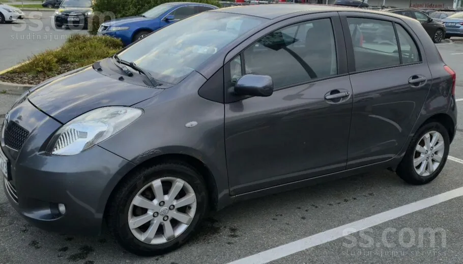 Toyota Yaris 2008 photo 2