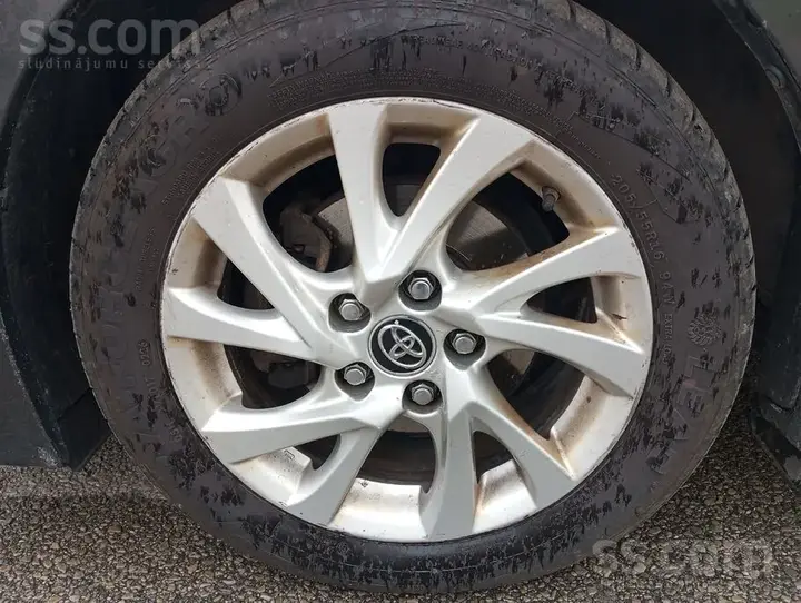 Toyota Corolla 2017 photo 5