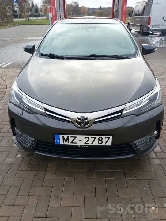 Toyota Corolla 2017 photo 3