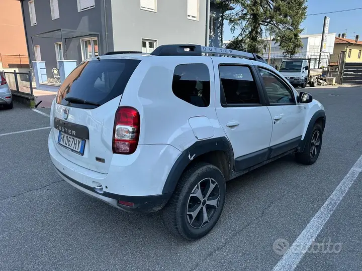 Dacia Duster 2017 photo 3
