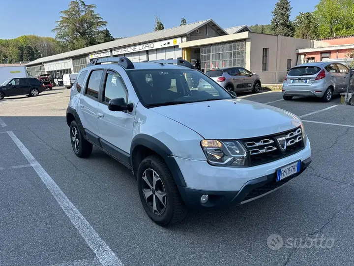 Dacia Duster 2017 photo 2