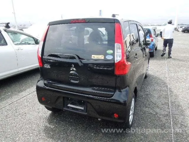 Mitsubishi Ek Wagon 2017 photo 4