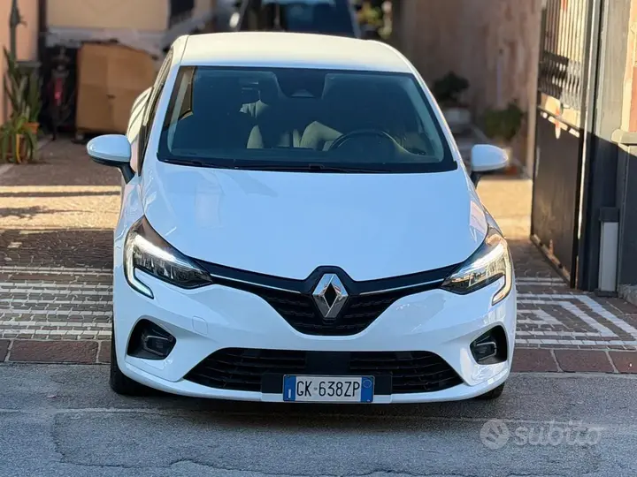 Renault Clio 2022 photo 4
