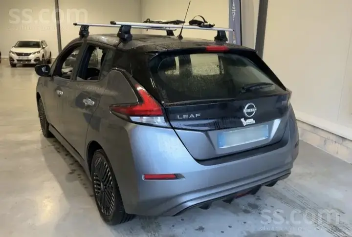 Nissan Leaf 2022 photo 2