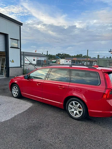 Volvo V70 2013 photo 4