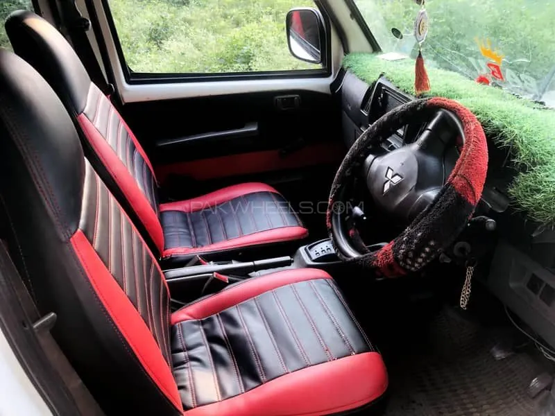Mitsubishi Minicab