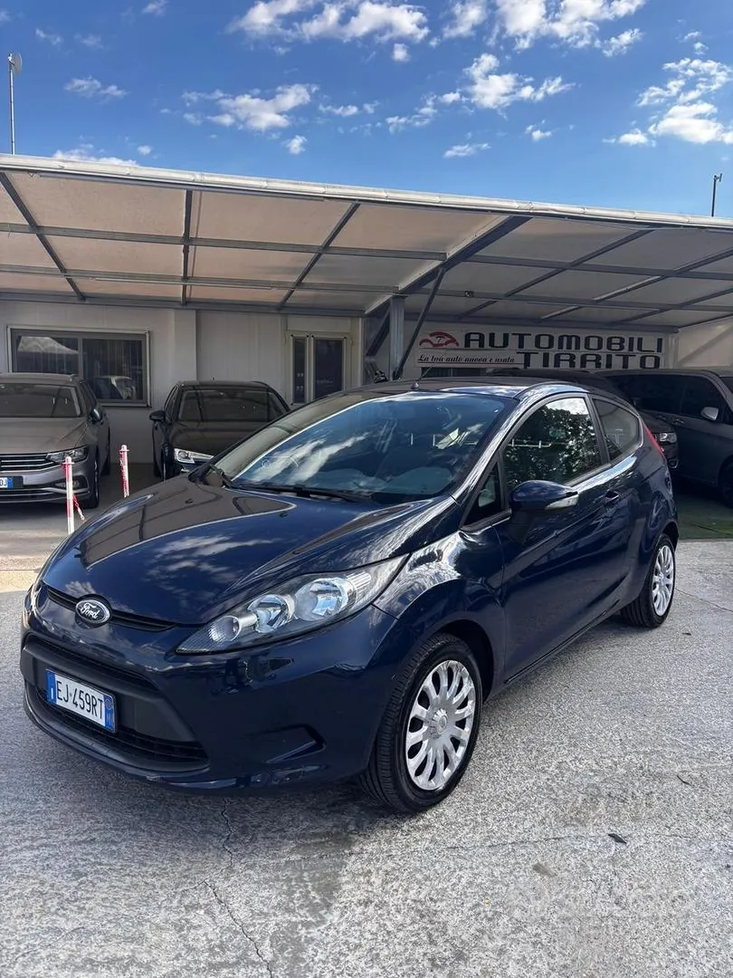 Ford Fiesta 2011 photo 4