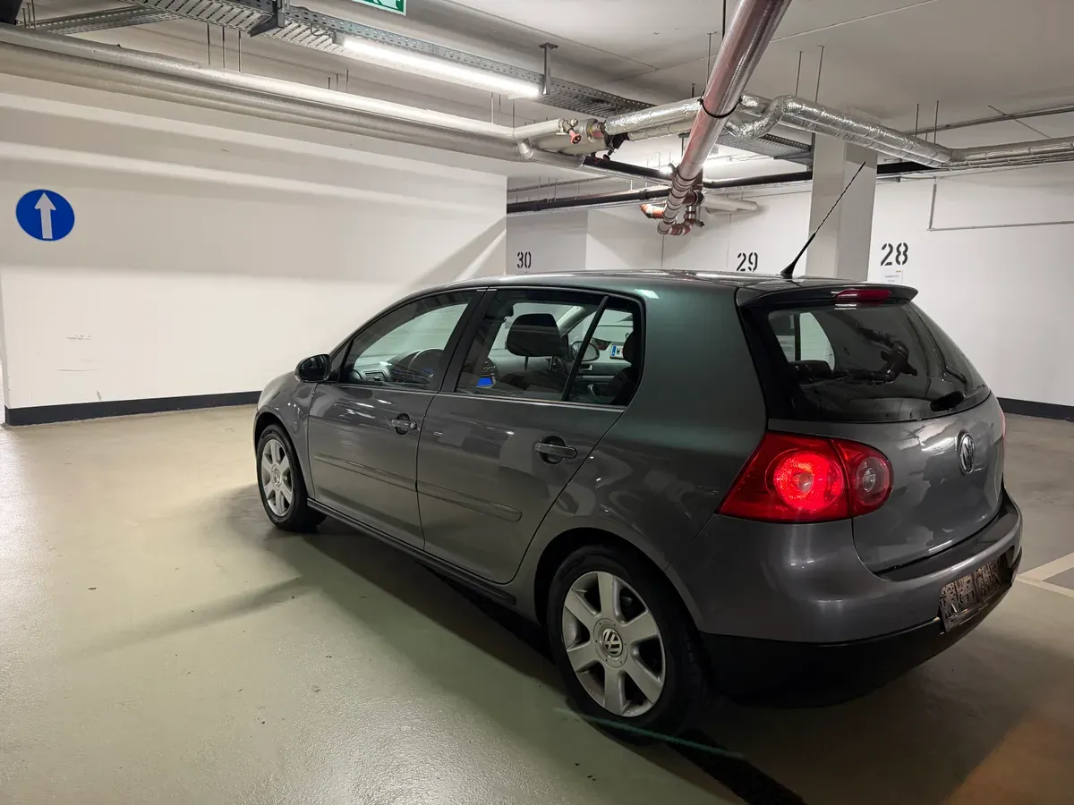 Volkswagen Golf 2007 photo 2