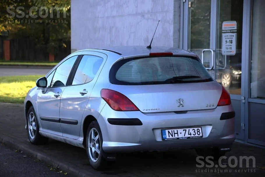 Peugeot 308 2008 photo 5