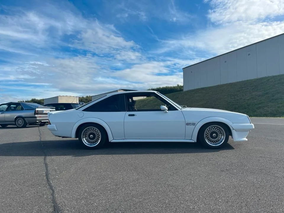Opel Manta
