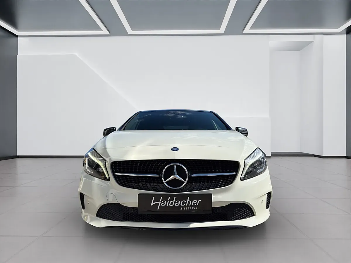 Mercedes-Benz A-Class 2016 photo 3