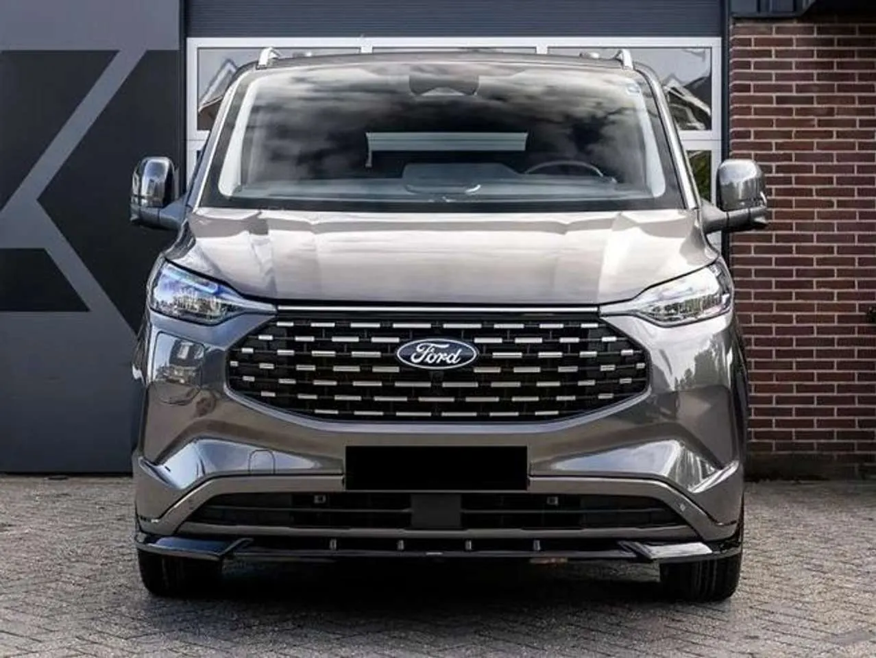 Ford Tourneo Custom 2024 photo 3