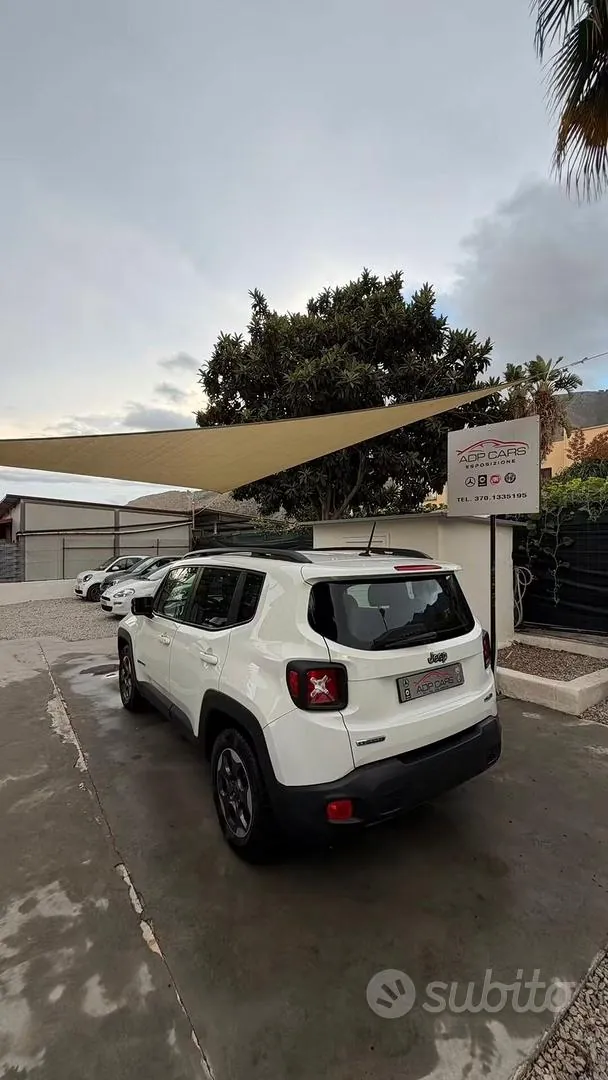 Jeep Renegade 2015 photo 4