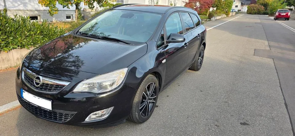 Opel Astra J