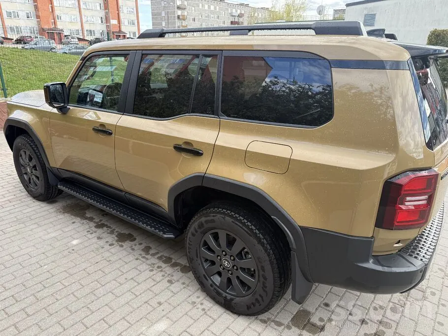 Toyota Land Cruiser 2024 photo 3
