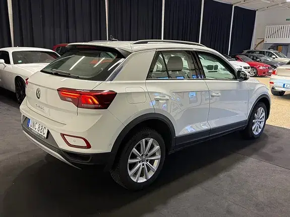 Volkswagen T-Roc 2022 photo 3