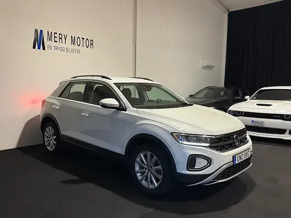 Volkswagen T-Roc 2022 photo 2