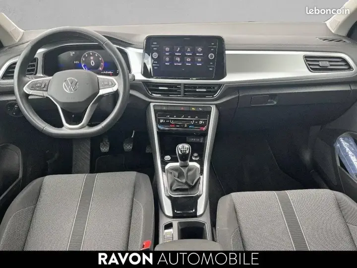 Volkswagen T-Roc 2024 photo 3