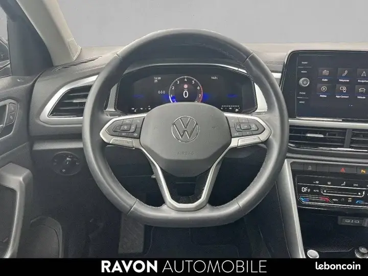 Volkswagen T-Roc 2024 photo 4