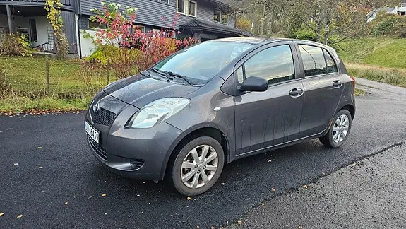 Toyota Yaris 2008 photo 2