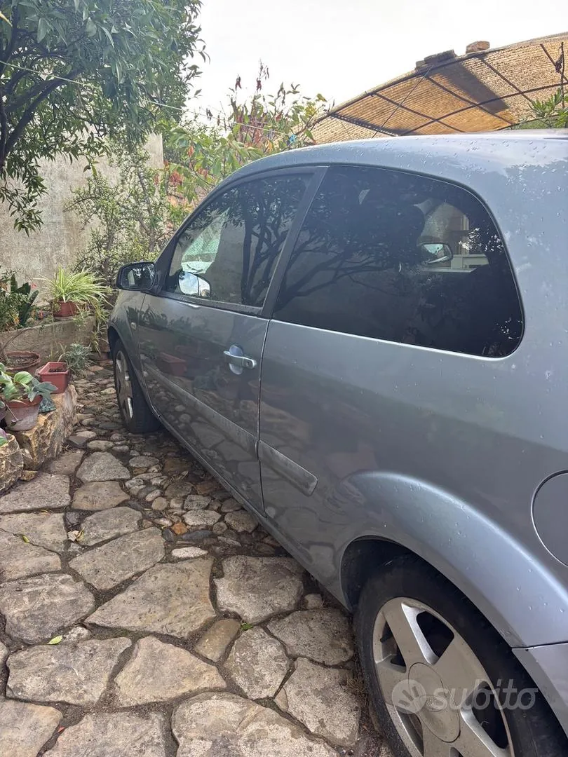 Ford Fiesta 2006 photo 4