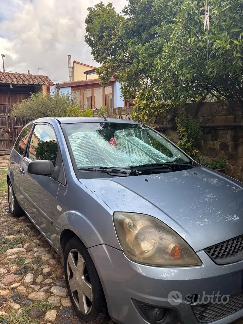 Ford Fiesta 2006 photo 3