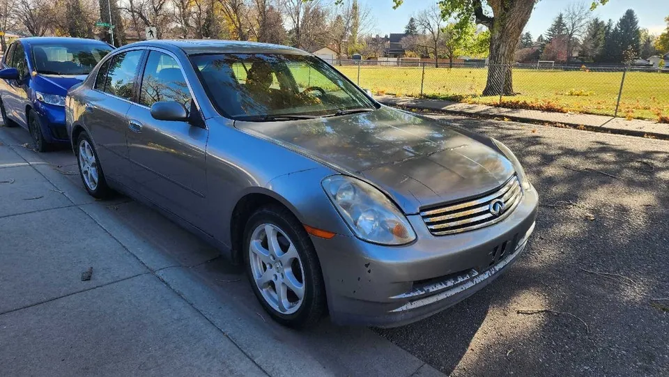 Infiniti G35 2004 photo 2