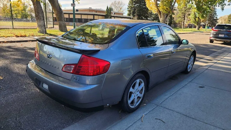 Infiniti G35 2004 photo 3