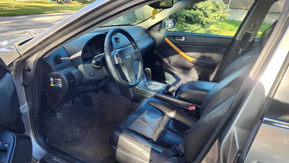 Infiniti G35 2004 photo 5