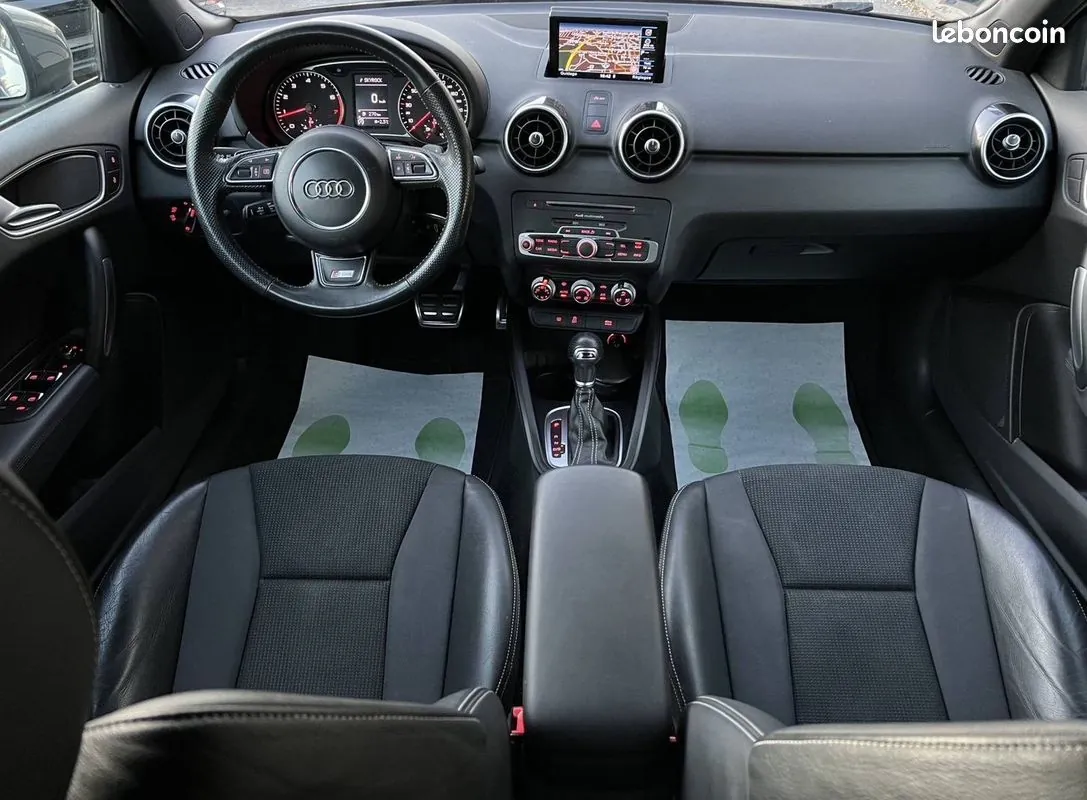 Audi A1 2011 photo 2