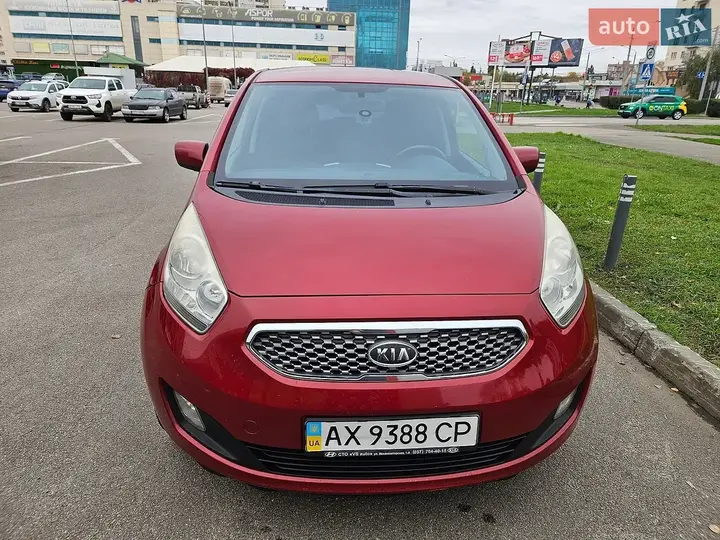 Kia Venga 2010 photo 2