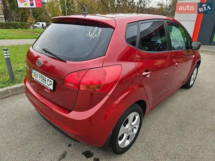 Kia Venga 2010 photo 5