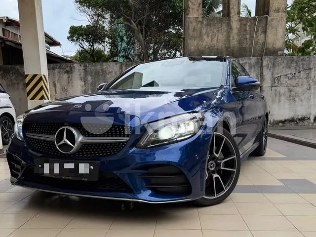 Mercedes-Benz C200