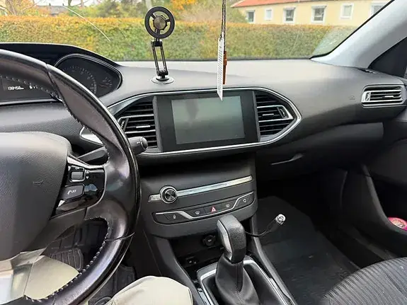 Peugeot 308 Sw 2015 photo 2