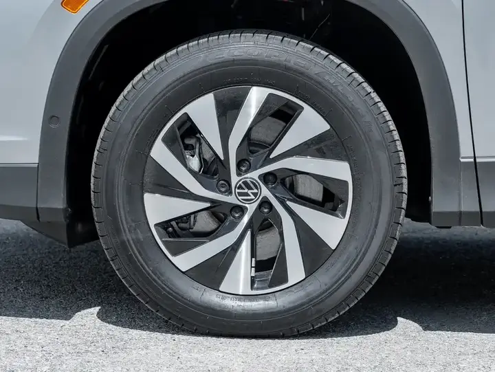 Volkswagen Tiguan 2026 photo 4
