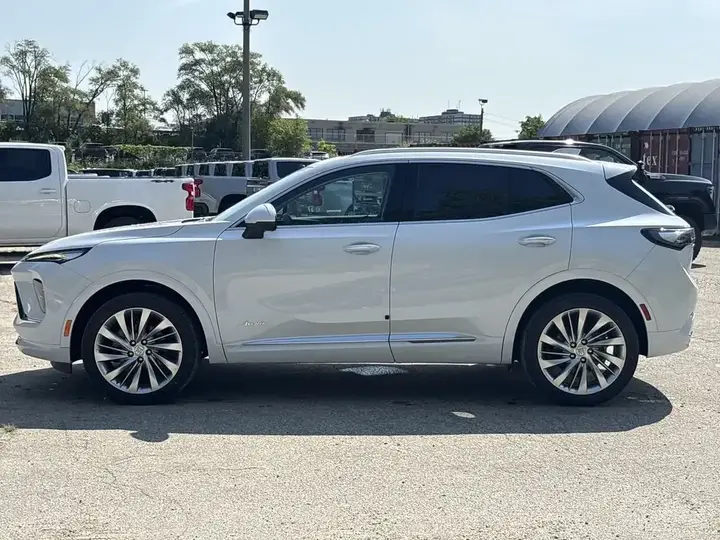 Buick Envision 2026 photo 5