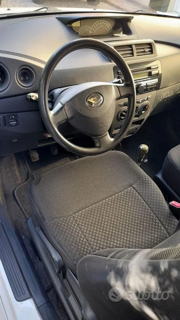 Daihatsu Materia 2008 photo 4