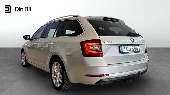 Skoda Octavia 2018 photo 5