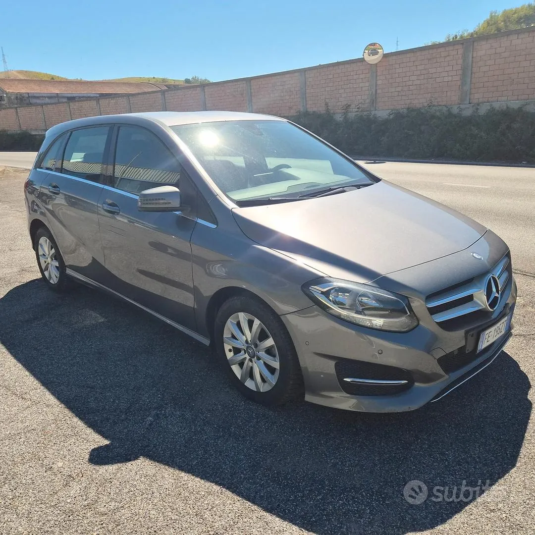 Mercedes-Benz B 2015 photo 3